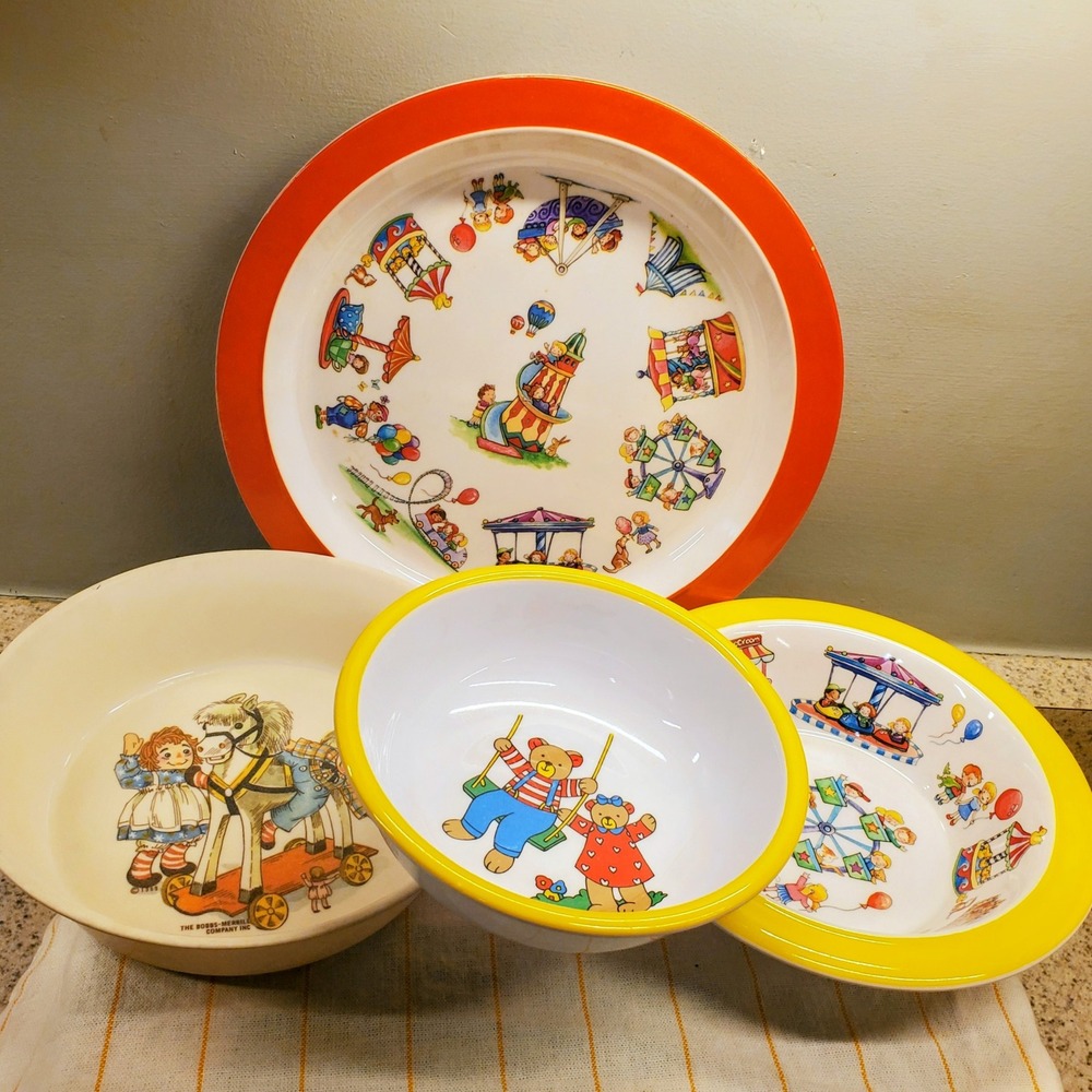 VTG Lot 4 Melamine Kids Dishes Oneida Raggedy Ann Marika Bears Tivoli Carnival